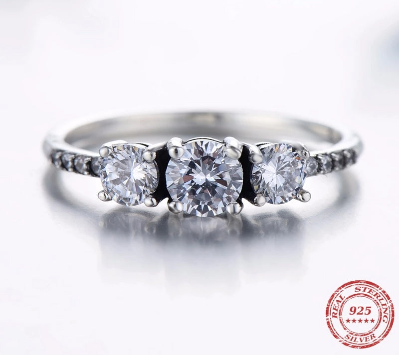 3 Stone Sparkling Ring